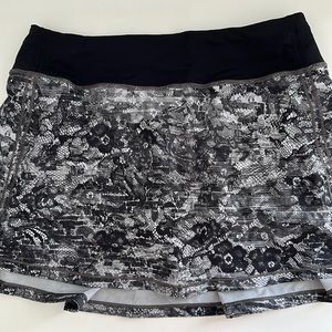 Lulu lemon tennis skirt